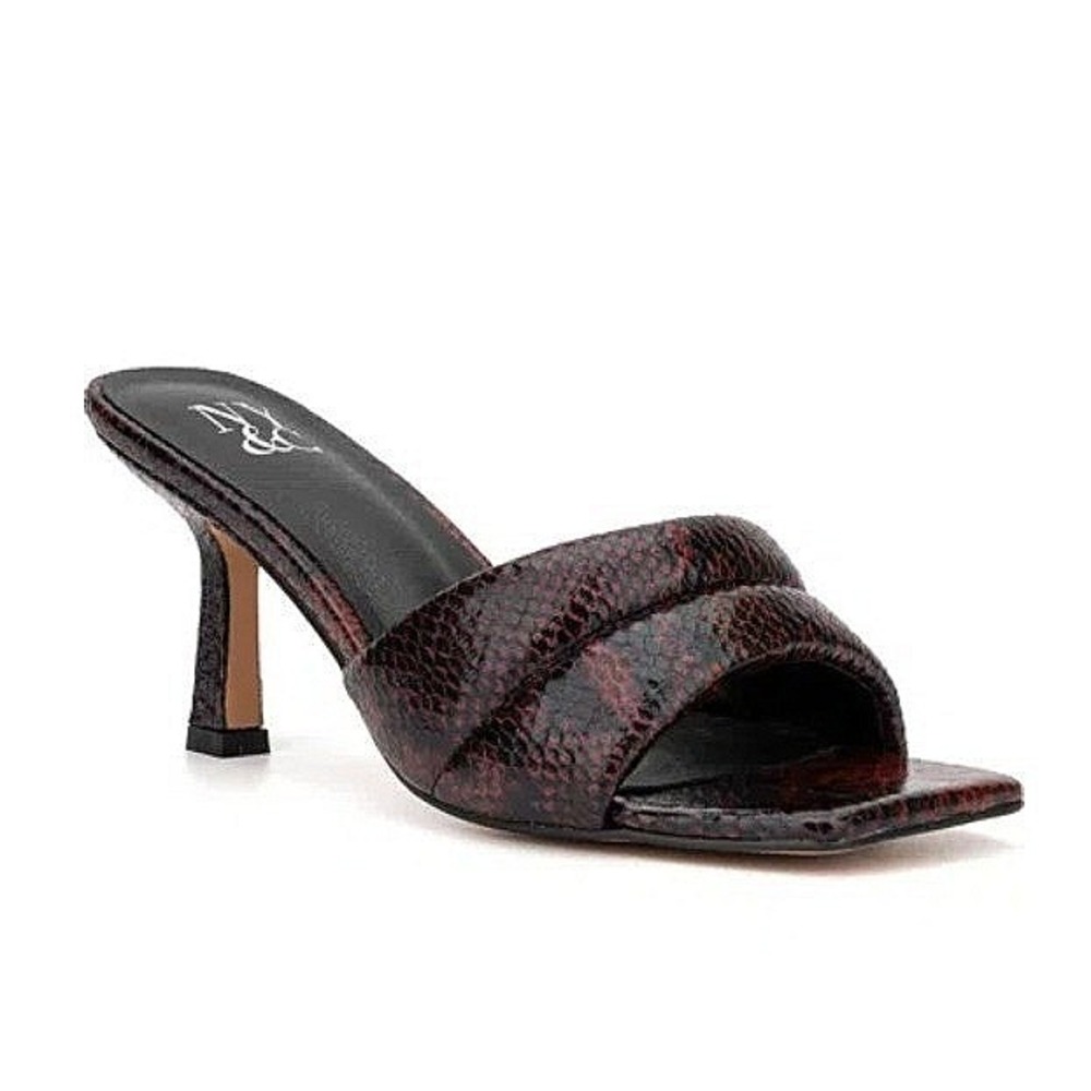 New York and Company Evelina Heeled Sandal Burgundy Snakeskin Mules Size 6.5 NEW